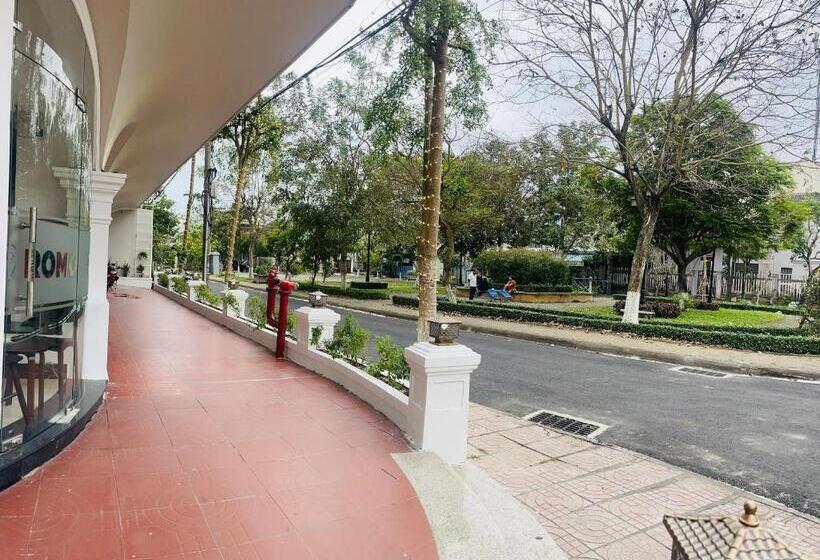 هتل Khách Sạn Romo