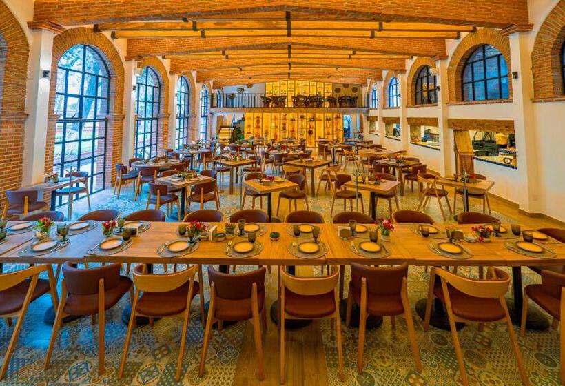 酒店 Oviedo   Club Campestre Teotihuacan