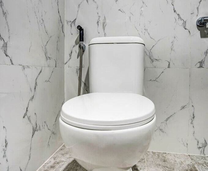 בית מלון כפרי Oyo 90891 Parang Kusumo Residence