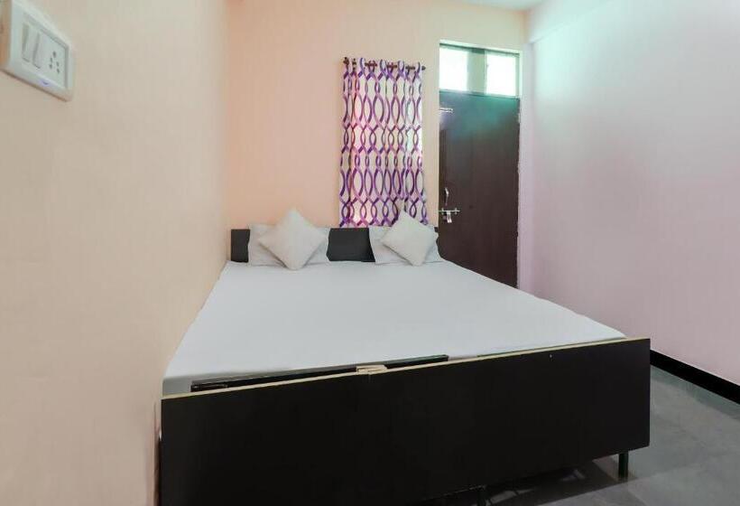 ホテル Oyo Siddhi Vinayak Guest House