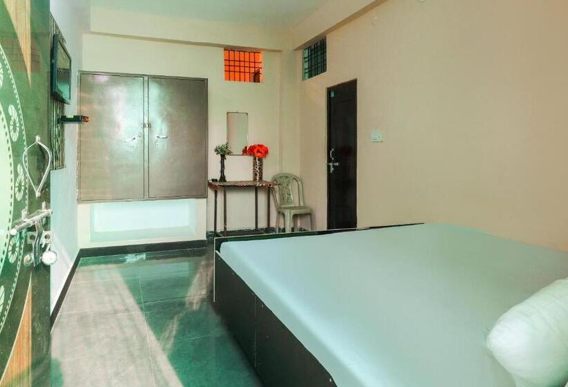 ホテル Oyo Siddhi Vinayak Guest House