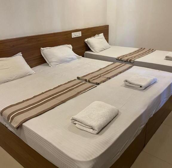 בית מלון כפרי Plaza Tourist Home