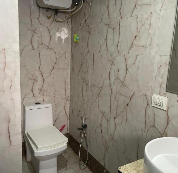 Отель Shiree Radhe Bnd Room