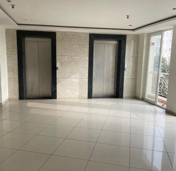 Отель Shiree Radhe Bnd Room