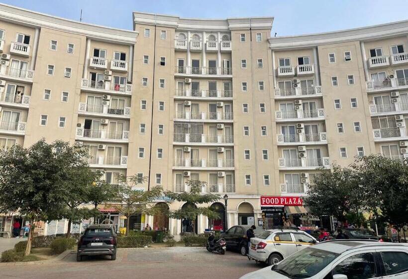 Отель Shiree Radhe Bnd Room