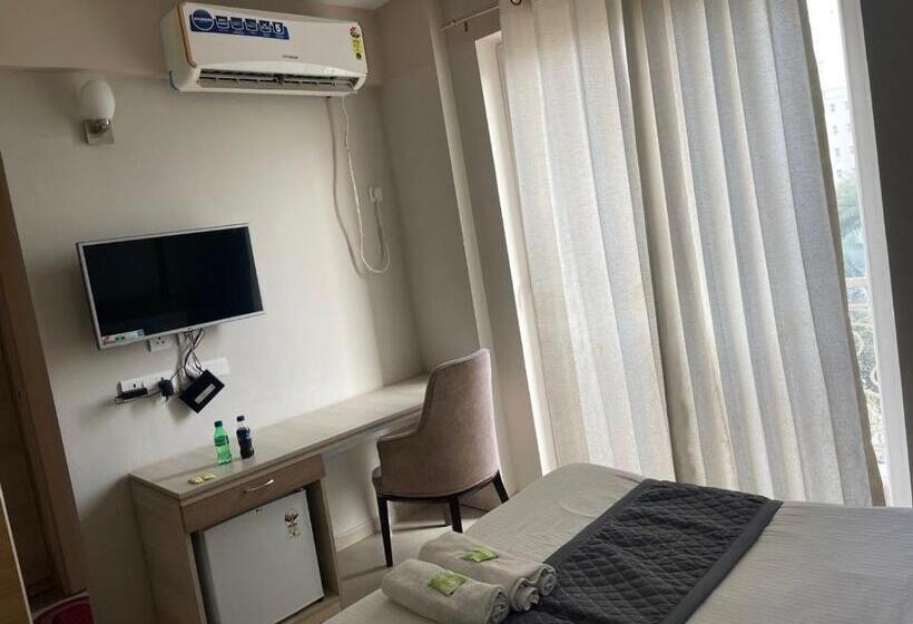 Отель Shiree Radhe Bnd Room