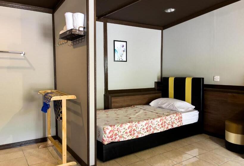 בית מלון כפרי Sunrise Kundasang Resort