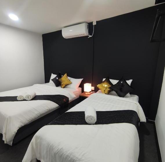 בית מלון כפרי The Sky Inn