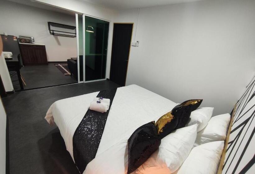 בית מלון כפרי The Sky Inn