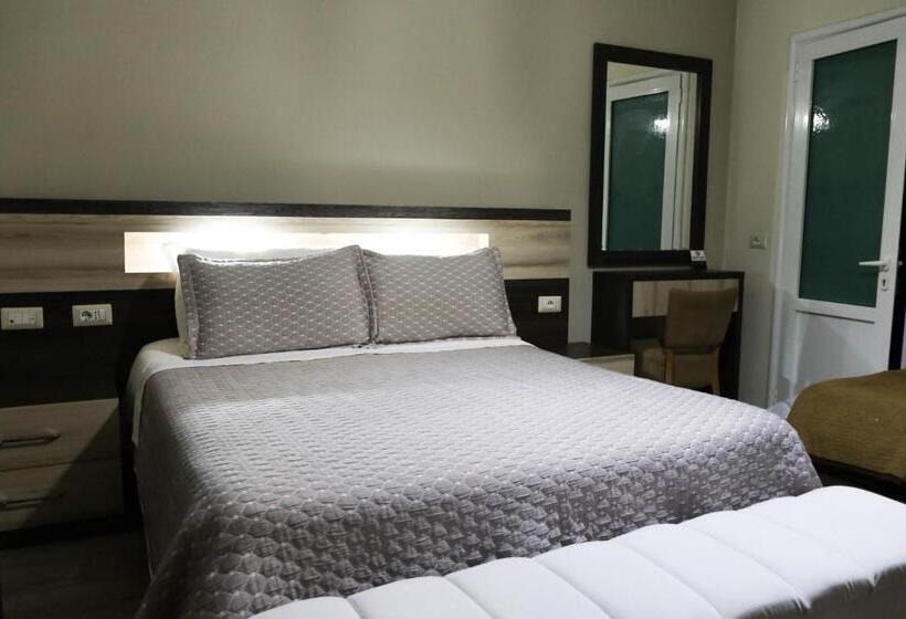 فندق Vila Leo Lux