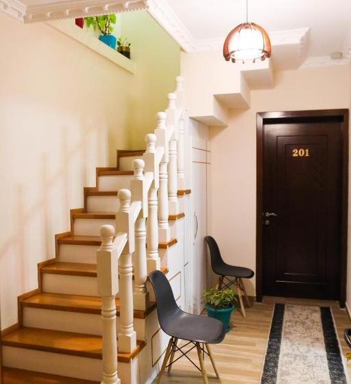 فندق Vila Leo Lux