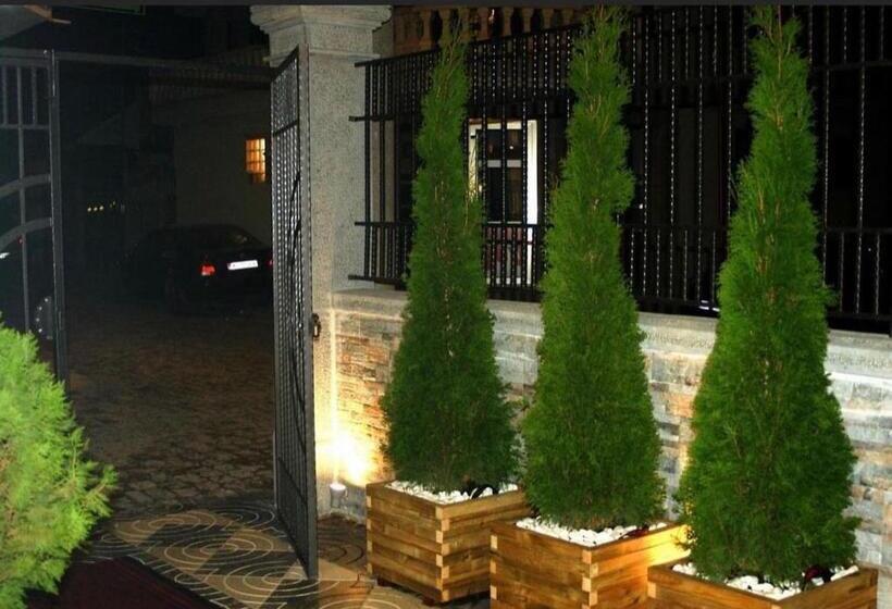 فندق Vila Leo Lux