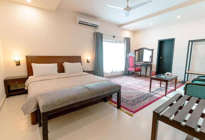 호텔 Vip House Peshawar