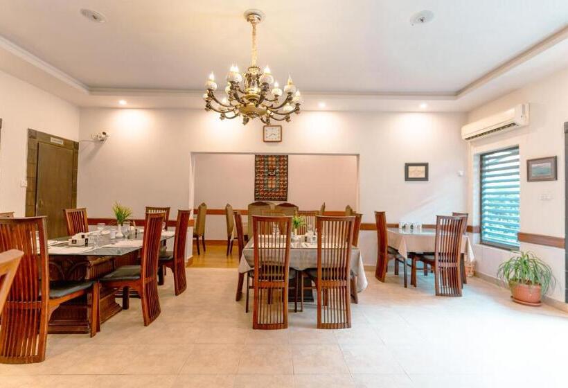 호텔 Vip House Peshawar