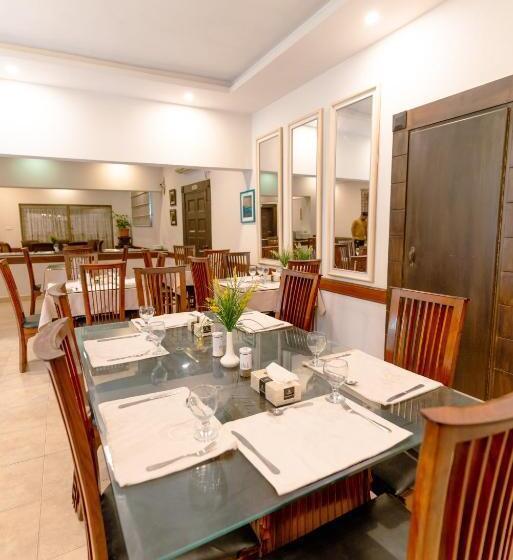 호텔 Vip House Peshawar