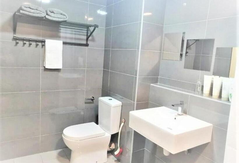 Imperium Residence Tanjung Lumpur Seaview Studio Hafiz