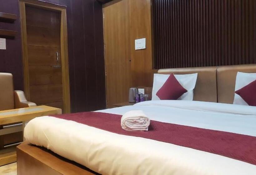 Kosi Inn Hotel & Resort