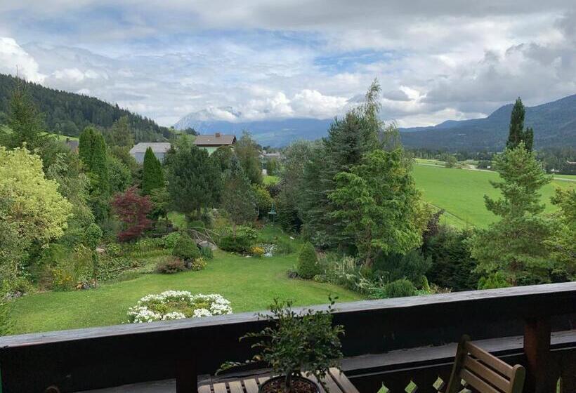 ペンション Ausseerhaus Im Grünen