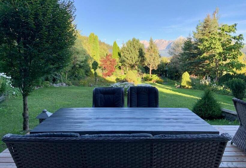 ペンション Ausseerhaus Im Grünen