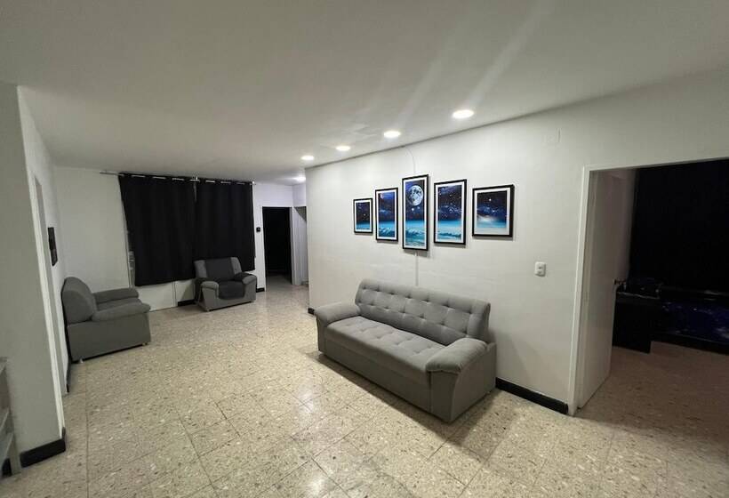 پانسیون Casa De Luna