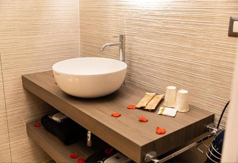 Пансион Chiaro Di Luna