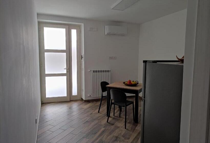 פנסיון Desy Home