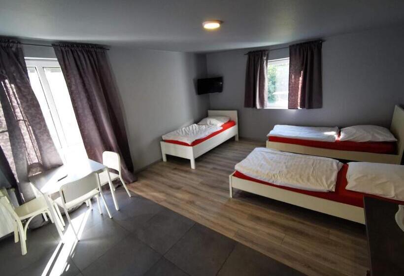 ペンション Engelsburg   Apartments   Ferienwohnungen