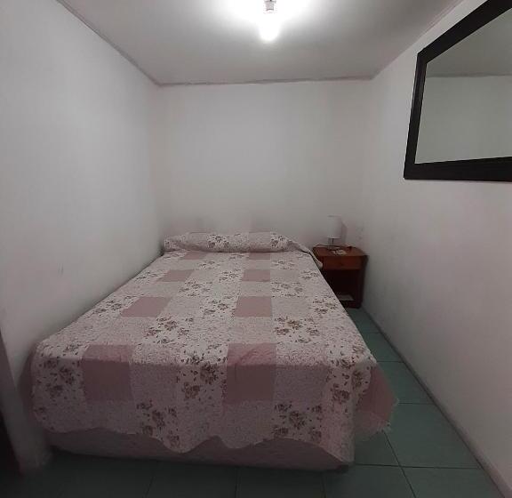 펜션 Hostal Huellas De Caldera