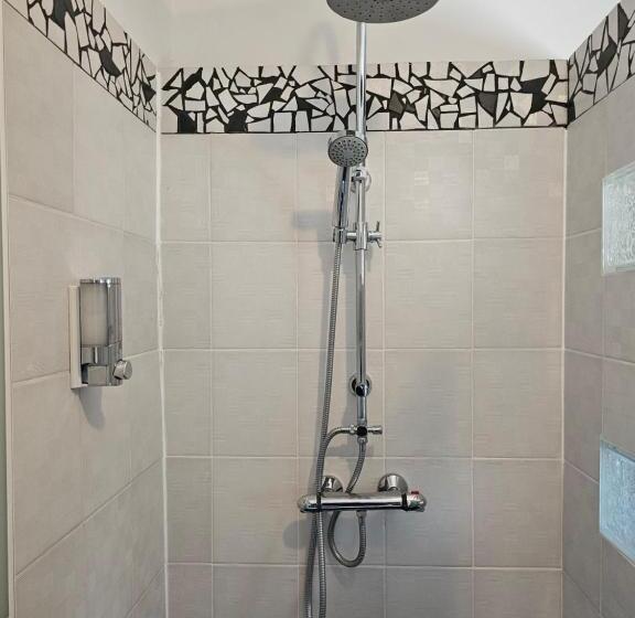 膳宿费 Le Mazet Gloria