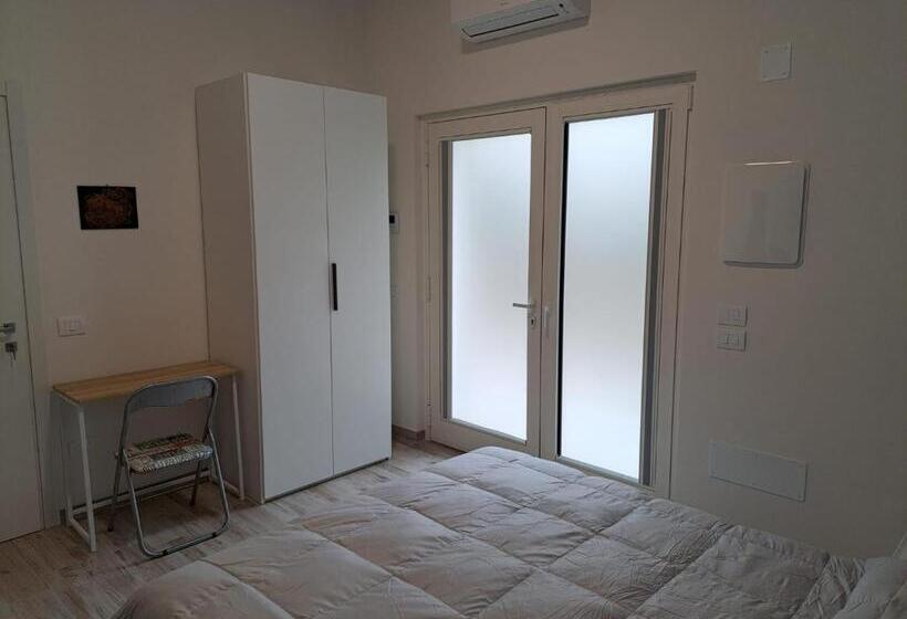 פנסיון Mare Fuori   Stanze Con Piscina