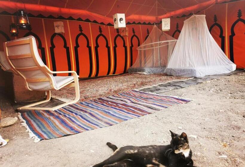 بنسيون Milagro De Algar