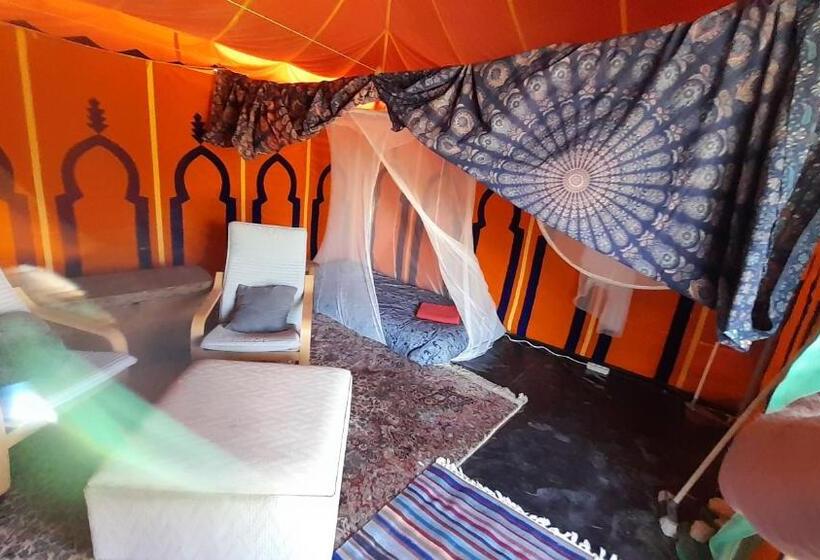 بنسيون Milagro De Algar