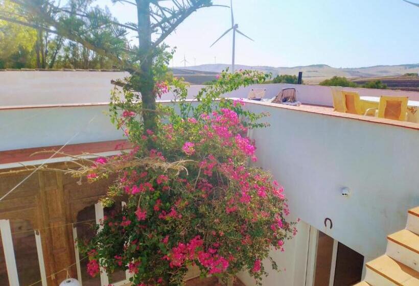 بنسيون Milagro De Algar