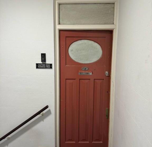 פנסיון Smart Room