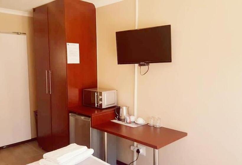 بنسيون The Royal Haven