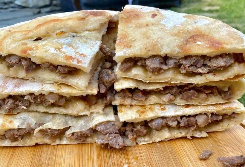 پانسیون Ushguli   Xii Century