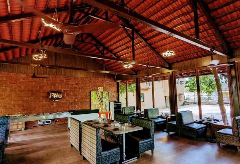 Sadanand Farmstay Resort