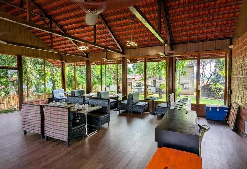 Sadanand Farmstay Resort