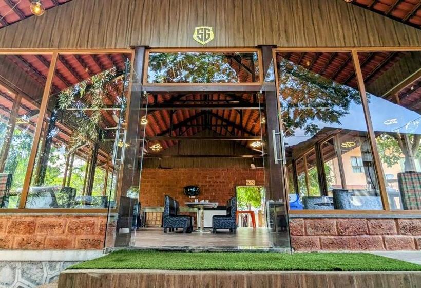 Sadanand Farmstay Resort