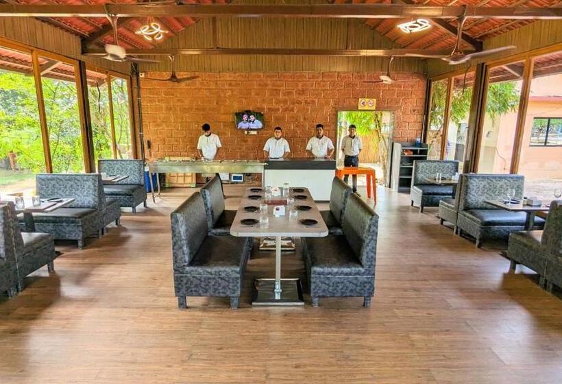 Sadanand Farmstay Resort