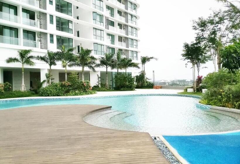 The M@macrolink By Home Owner