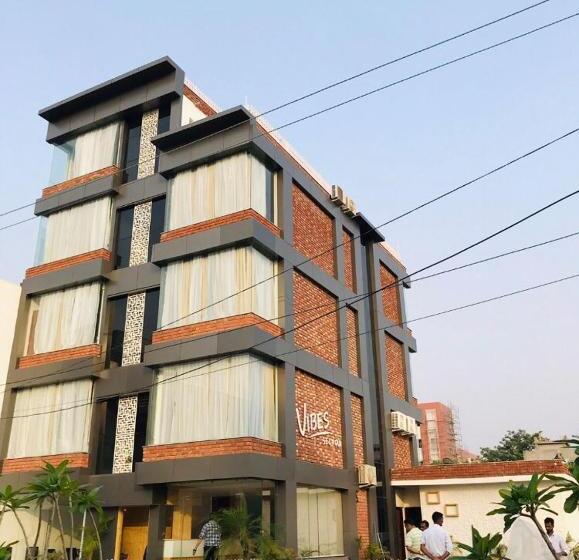 Vibes Selaqui Hotel Dehradun