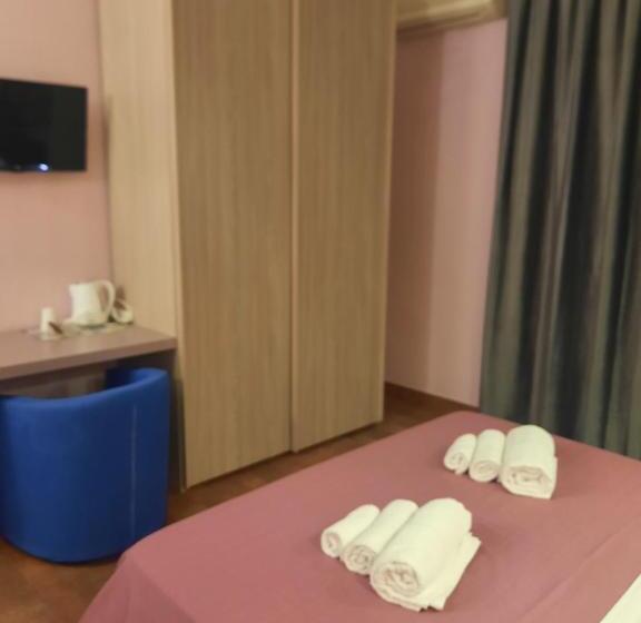 住宿加早餐  Giuchi Bed E Breakfast