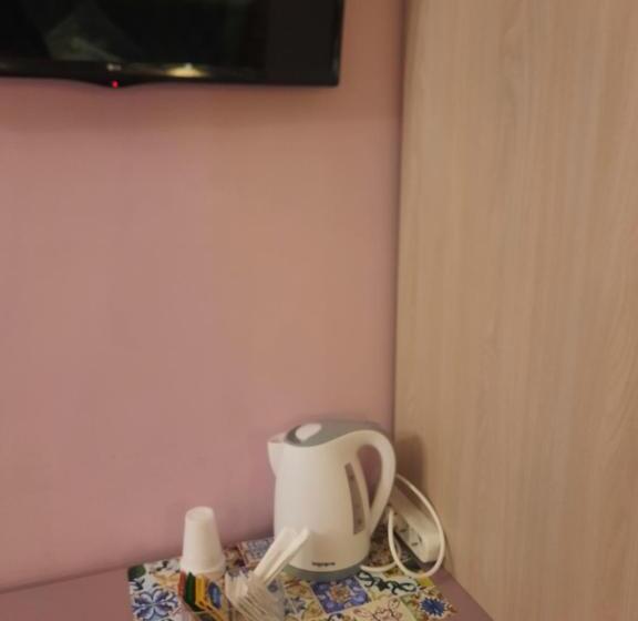 住宿加早餐  Giuchi Bed E Breakfast