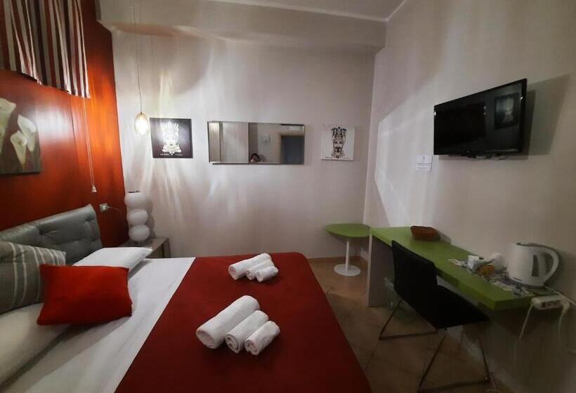 住宿加早餐  Giuchi Bed E Breakfast