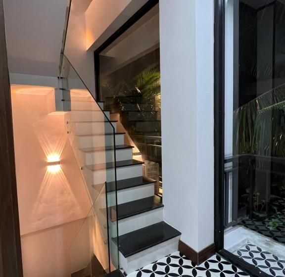 تختخواب و صبحانه Happy Hill Flamingo đại Lải