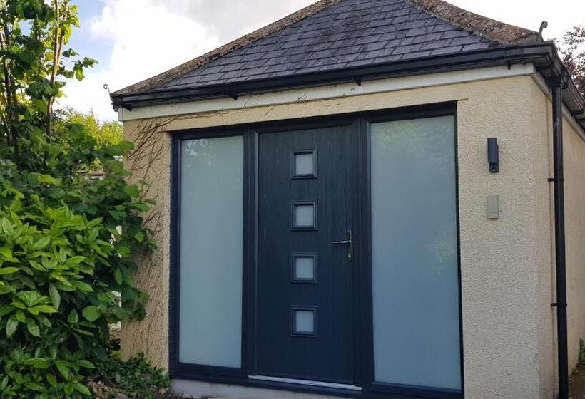 ベッドアンドブレックファースト Hill House Lodge