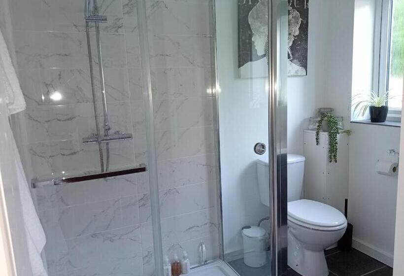 ベッドアンドブレックファースト Hill House Lodge