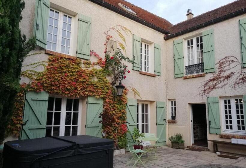 住宿加早餐  Maison D Hôtes La Source