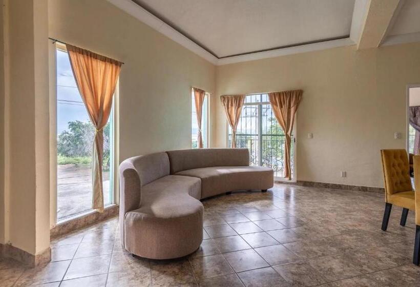 مبيت وإفطار Sojourner’s Vista Del Lago